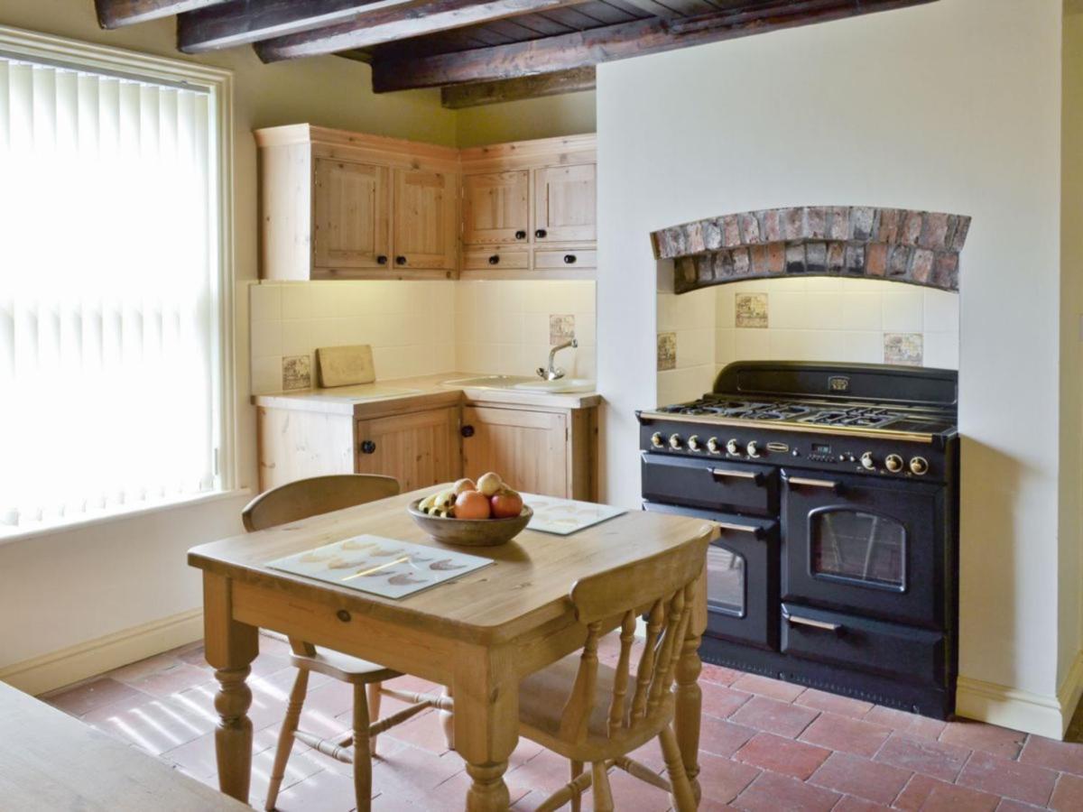 West End Farmhouse Barmston Eksteriør billede
